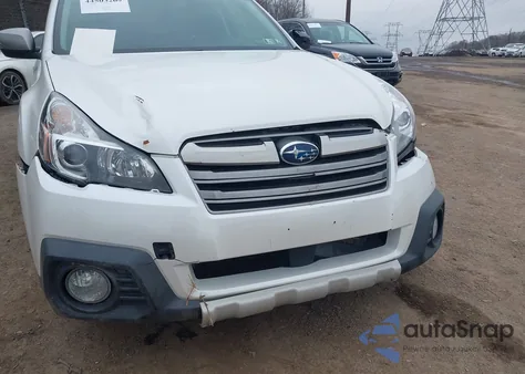 2013 Subaru Outback 2.5I Limited z USA, uszkodzony, nr VIN 4S4BRCSC5D3258912